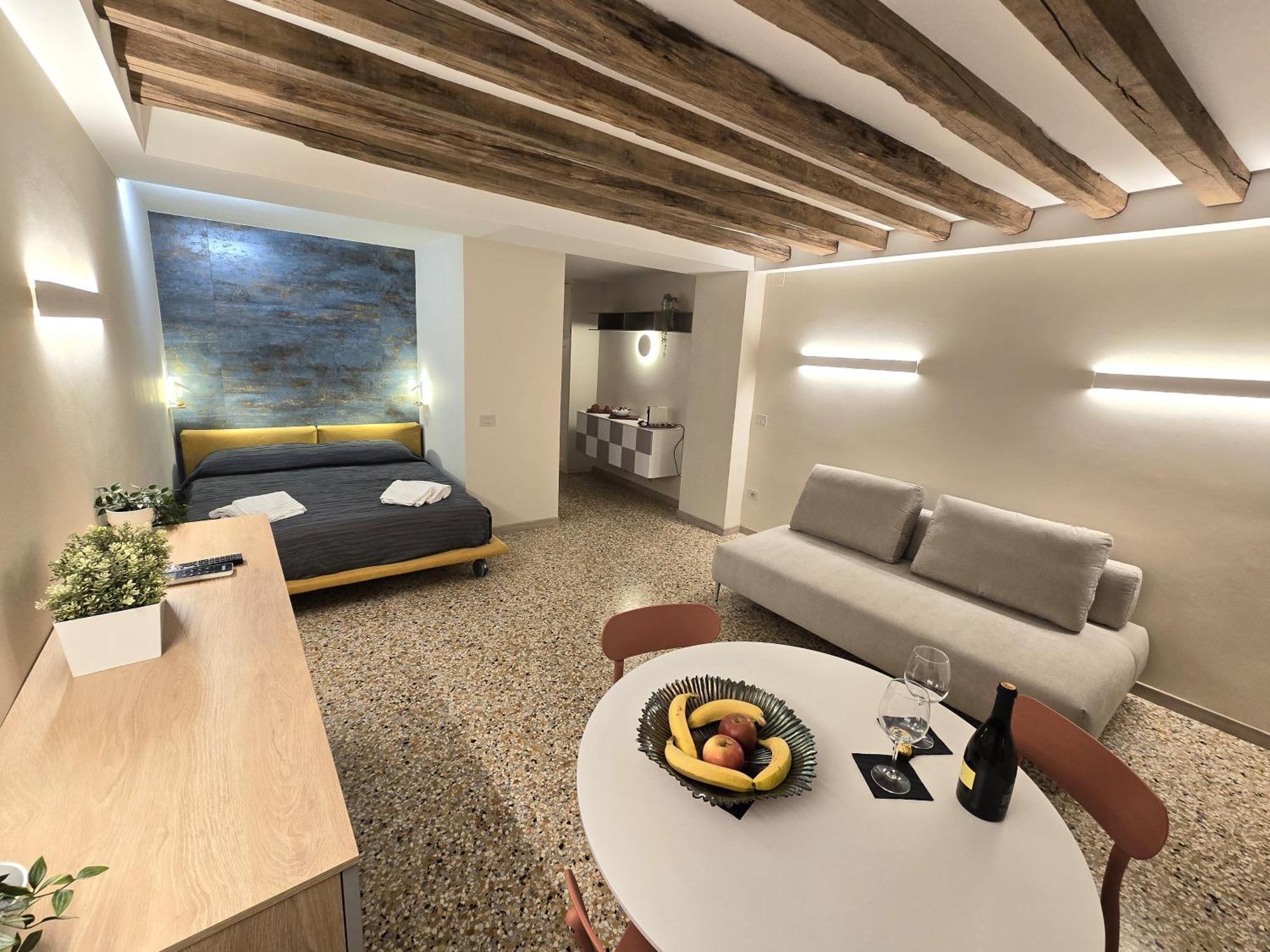 Cozy With Canal View Apartamento